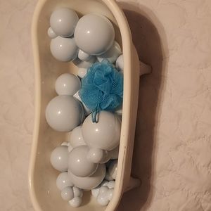 Bathtime tub & bubbles for a doll